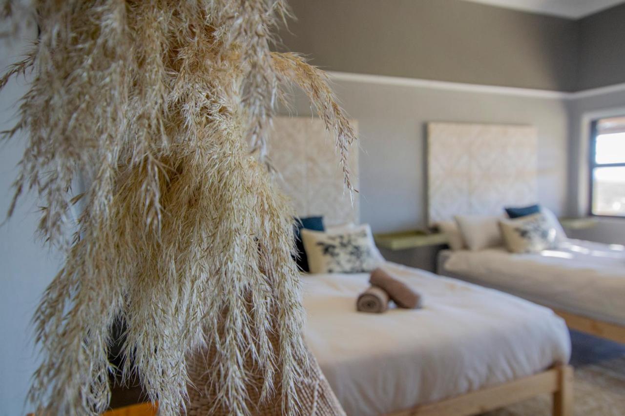 Desert Wind Private Guest And Game Farm Montagu Eksteriør bilde